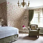 - Frankfurt Hotel