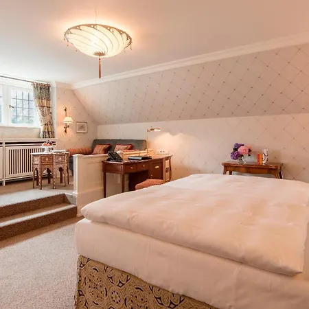 - Frankfurt Kronberg im Taunus