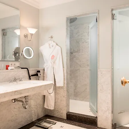 克伦贝格城堡酒店 - 法兰克福酒店 陶努斯山区克龙贝格