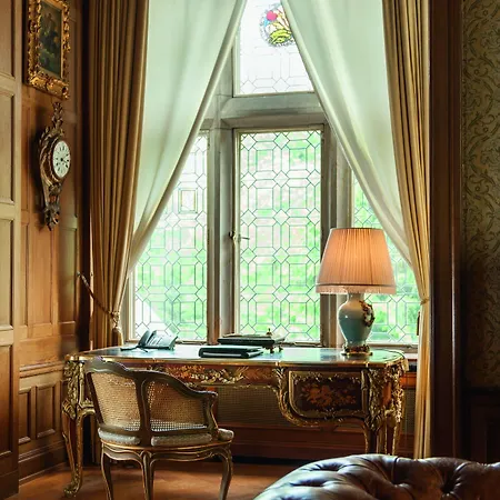 酒店 克伦贝格城堡酒店 - 法兰克福酒店 5*