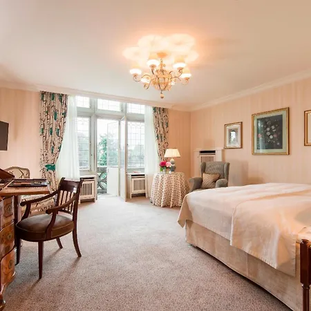 슐로스호텔 크론베르크 - 프랑크푸르트 크론베르크 임 타우누스