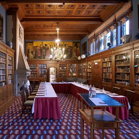 酒店 克伦贝格城堡酒店 - 法兰克福酒店 5*