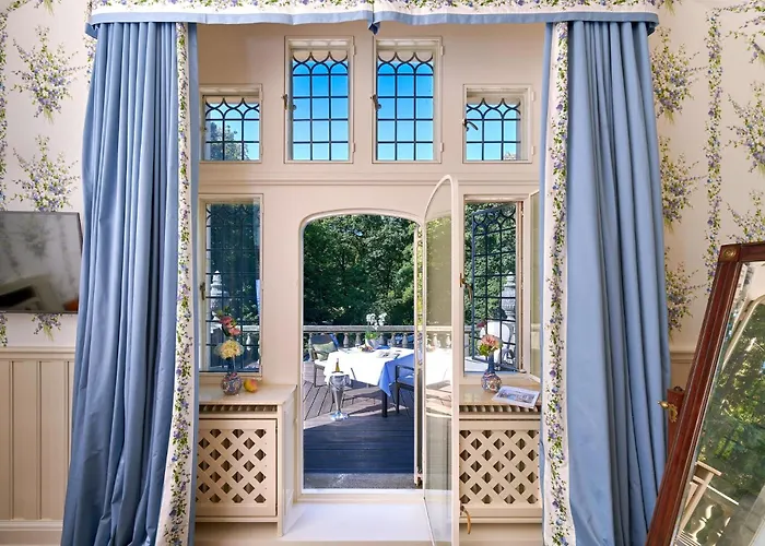 - Frankfurt Kronberg im Taunus