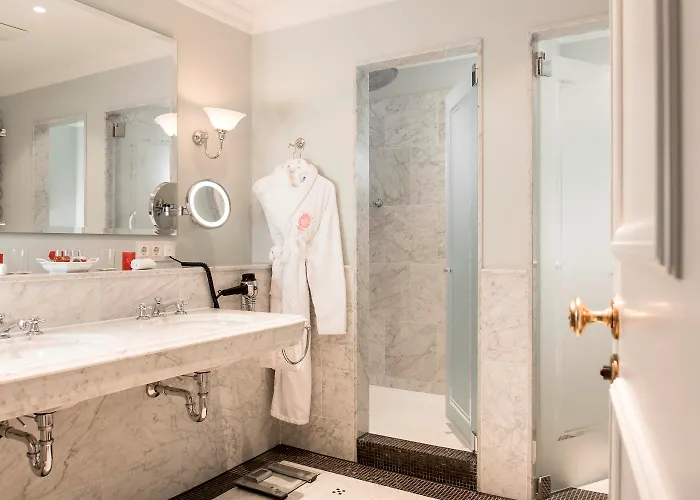 - Frankfurt Kronberg im Taunus