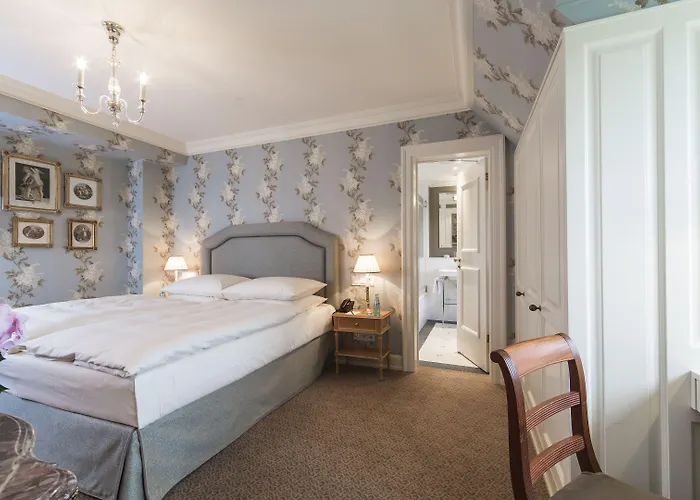 克伦贝格城堡酒店 - 法兰克福酒店 酒店 5*